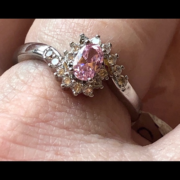 SOLD OUT Dainty 925 sterling pink ‘topaz’ ring - Picture 10 of 10